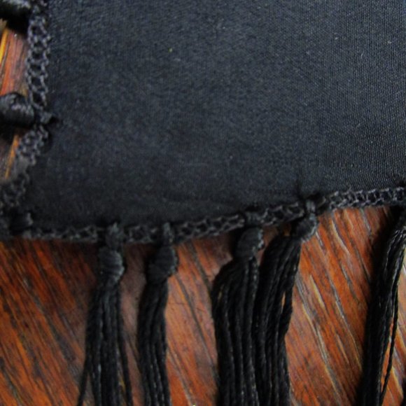 1920s Knotted Fringe Silk Shawl Piano Scarf Black Fuchsia Pink Flowers - Picture 4 of 10